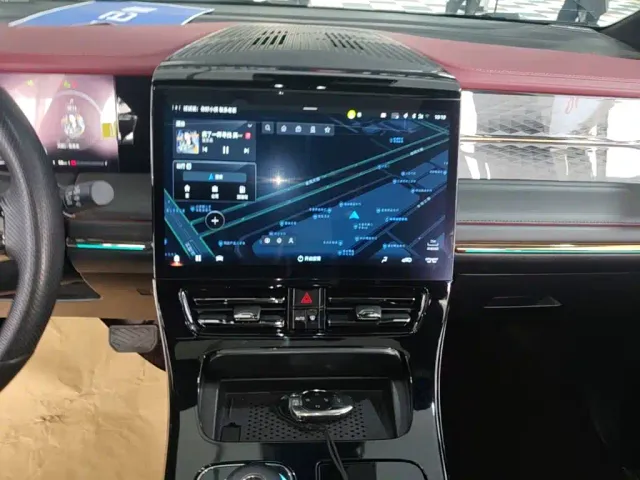 GAC Trumpchi M8 — Фото автомобиля 12