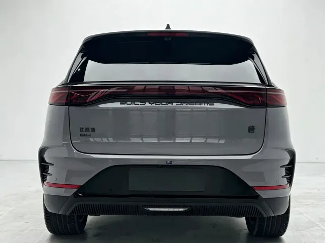 BYD Tang — Фото автомобиля 4