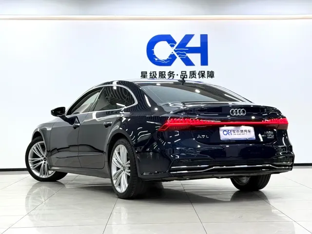 Audi A7L — Фото автомобиля 7