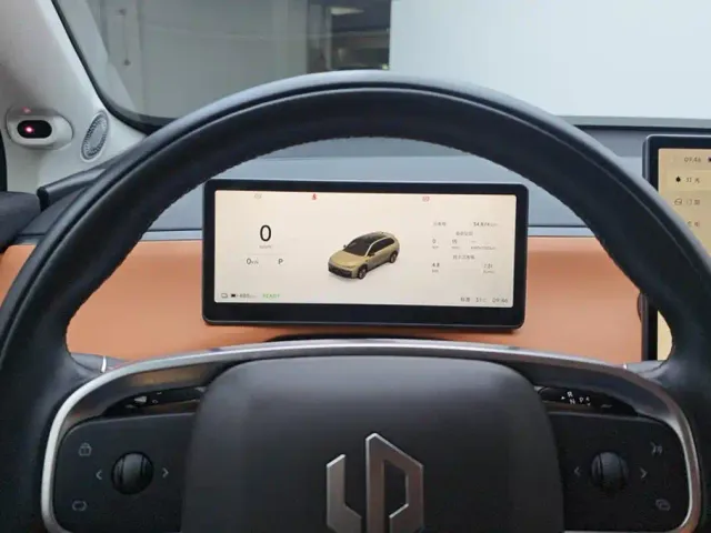 Leapmotor C10 — Фото автомобиля 14
