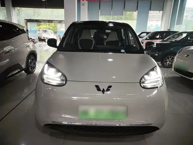 Wuling Bingo — Фото автомобиля 2
