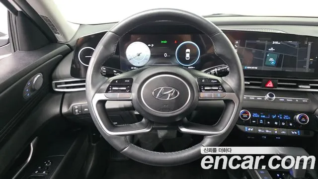 Hyundai Avante CN7 — Фото автомобиля 18