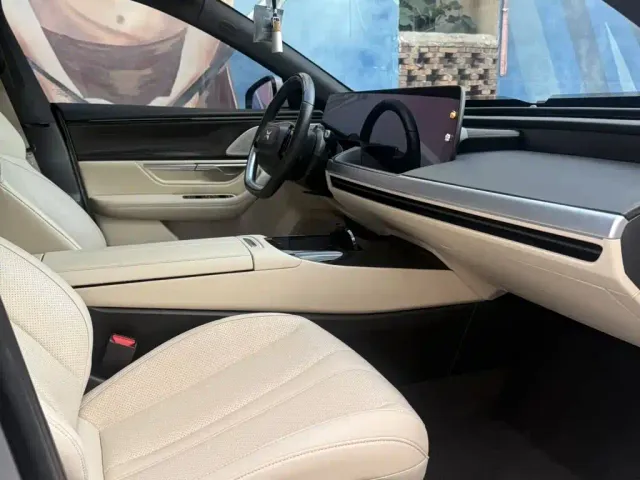 Xpeng P7 — Фото автомобиля 6