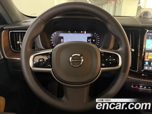 Volvo XC60 Generation 2 — Фото автомобиля 18