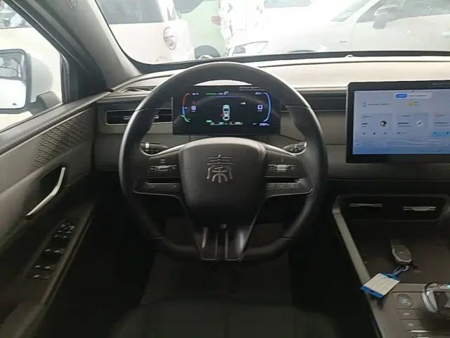 BYD Qin PLUS — Фото автомобиля 10
