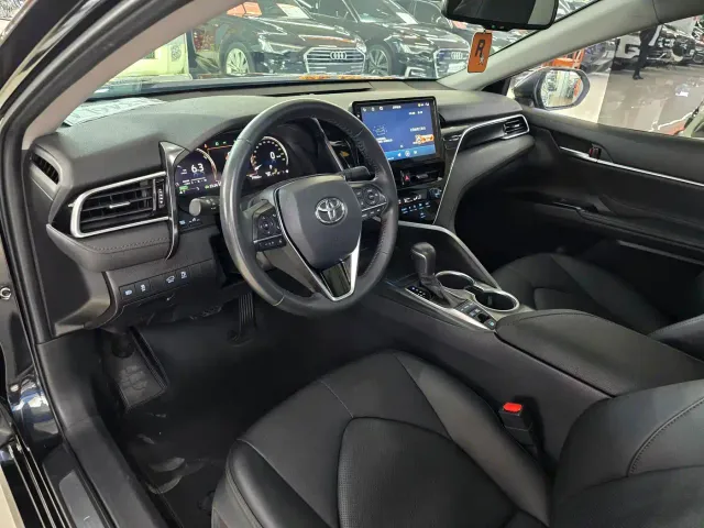 Toyota Camry — Фото автомобиля 7