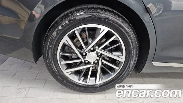 Hyundai Grandeur New — Фото автомобиля 5