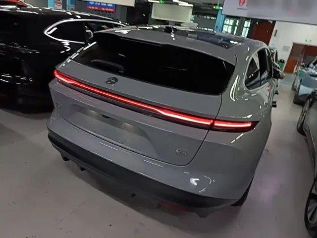 Nio ET5 Touring — Фото автомобиля 6