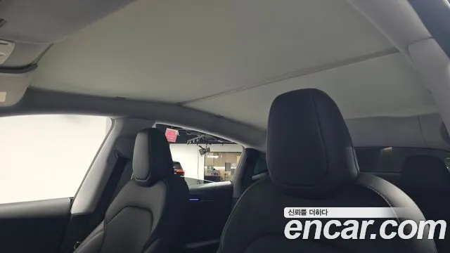Tesla Model Y — Фото автомобиля 24