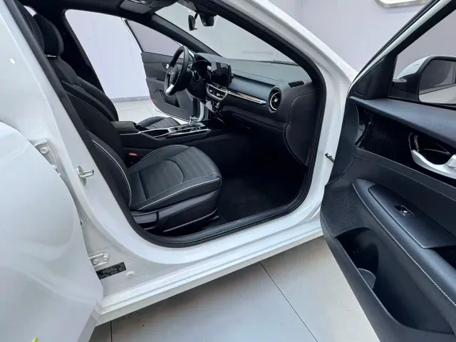 Kia K3 — Фото автомобиля 13