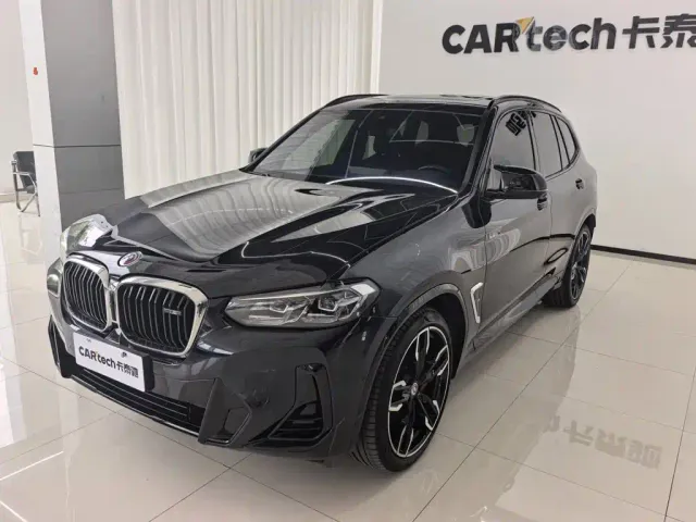 Фотография автомобиля — BMW X3 M