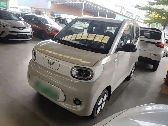 Фотография автомобиля — Wuling Hongguang Mini EV