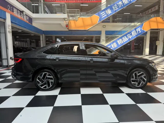 Volkswagen Sagitar — Фото автомобиля 4