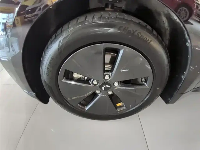 Wuling Starlight — Фото автомобиля 22