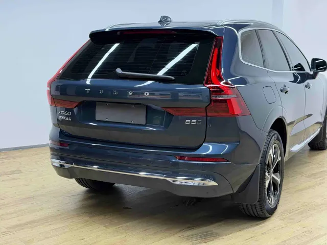 Volvo XC60 — Фото автомобиля 28