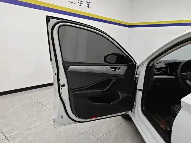 Volkswagen Sagitar — Фото автомобиля 7