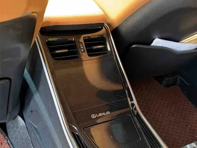 Lexus ES — Фото автомобиля 6