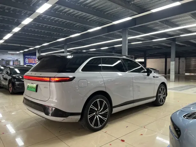 Xpeng G9 — Фото автомобиля 8