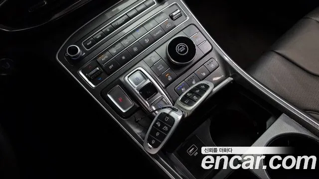 Hyundai Santafe Новый Santa Fe Бензин 2.5T 2WD — Фото автомобиля 9