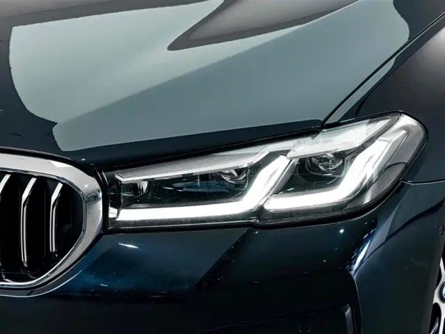 BMW 5 Series — Фото автомобиля 4