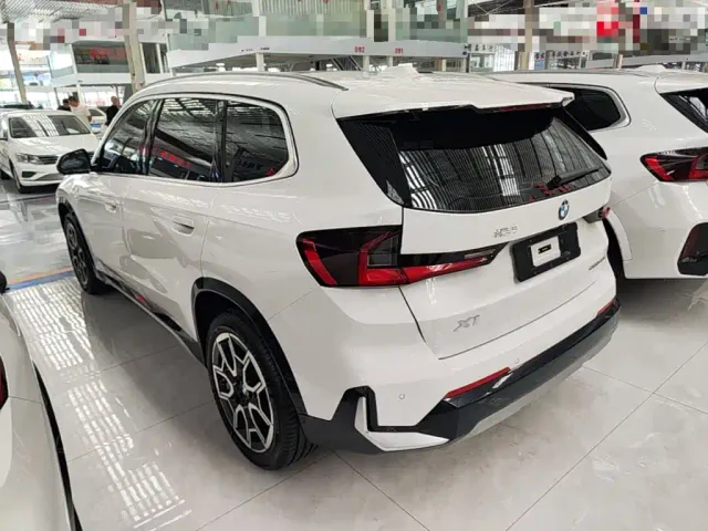 BMW X1 — Фото автомобиля 4