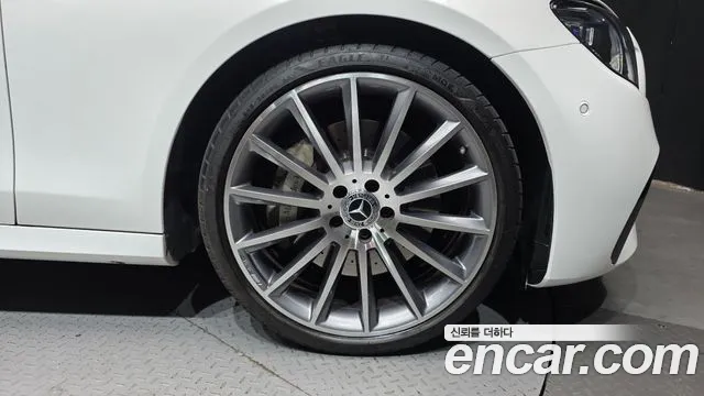 Mercedes-Benz E-Class E-класс W213 — Фото автомобиля 20
