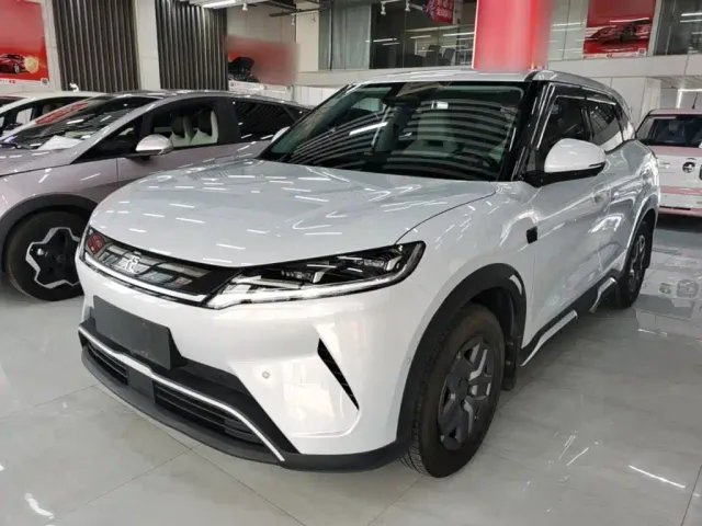 Фотография автомобиля — BYD Yuan UP
