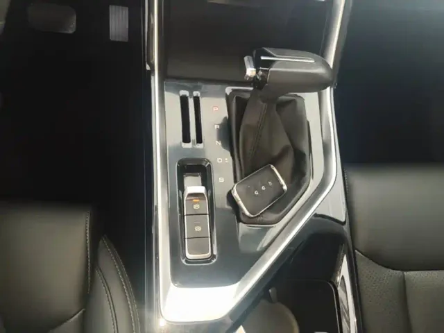 Wuling Asta — Фото автомобиля 13