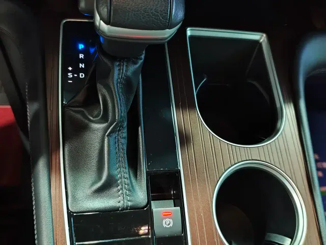 Toyota Granvia — Фото автомобиля 14