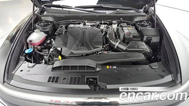 Hyundai Grandeur GN7 — Фото автомобиля 9