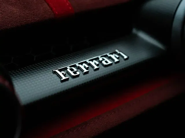 Ferrari 812 — Фото автомобиля 24