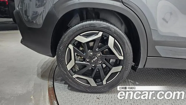 Kia Seltos Бензин 1.6 турбо 2WD — Фото автомобиля 5