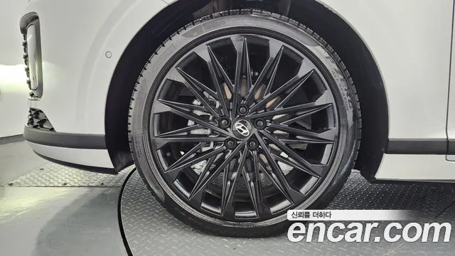 Hyundai Grandeur GN7 — Фото автомобиля 5