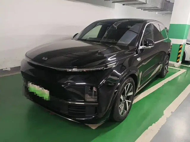 Фотография автомобиля — Li Auto L8