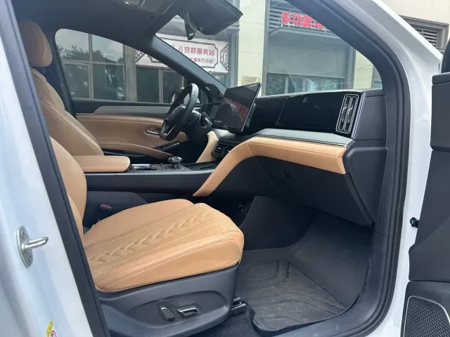 BYD Song L DM-i — Фото автомобиля 14
