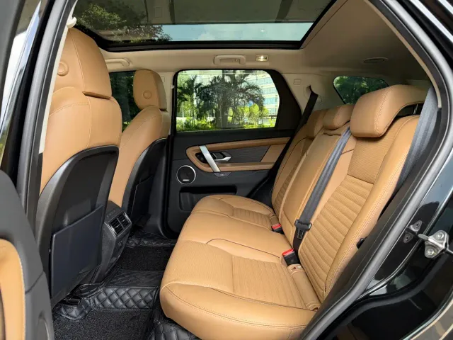 Land Rover Discovery Sport — Фото автомобиля 11