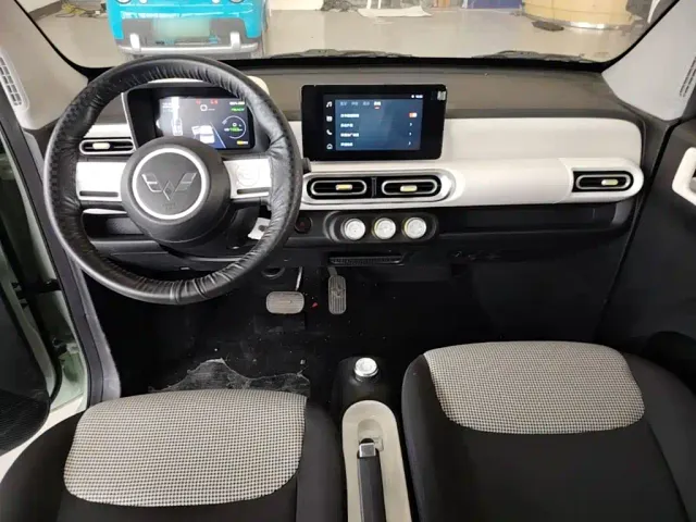 Wuling Hongguang Mini EV — Фото автомобиля 9