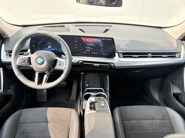 BMW X1 — Фото автомобиля 21