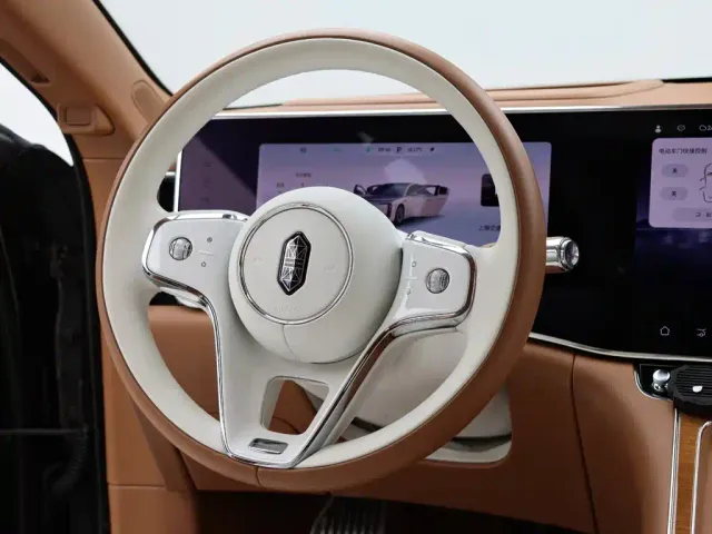 Maextro S800 — Фото автомобиля 19