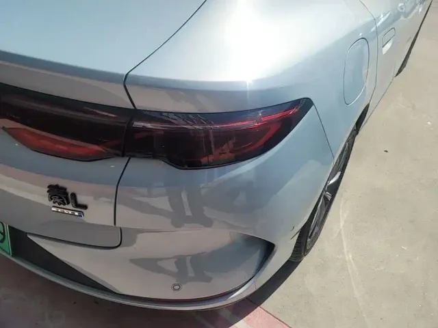 BYD Qin L — Фото автомобиля 7