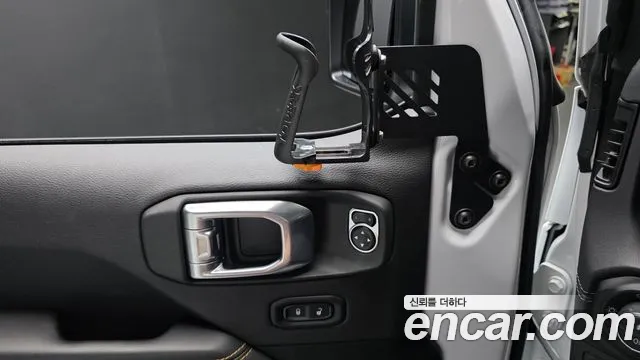 Jeep Wrangler JL — Фото автомобиля 26