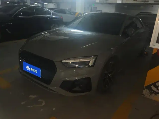 Фотография автомобиля — Audi A5