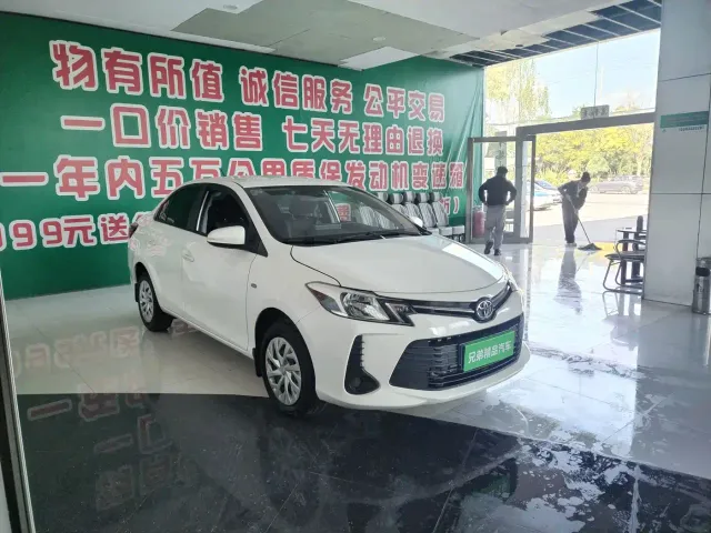 Toyota Vios — Фото автомобиля 2