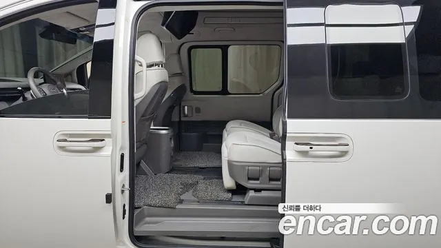 Hyundai Staria — Фото автомобиля 16