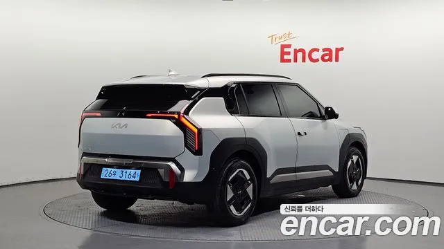 Kia EV3 — Фото автомобиля 2