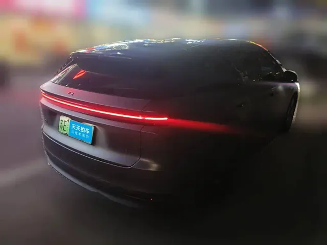 Li Auto Li Auto i6 2025 2WD Base Model — Фото автомобиля 5