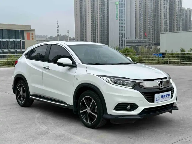 Honda Vezel — Фото автомобиля 3