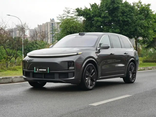 Фотография автомобиля — Li Auto L9