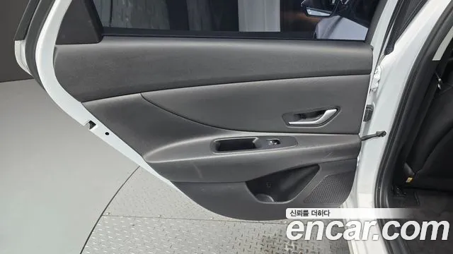 Hyundai AVANTE Avante (CN7) — Фото автомобиля 22
