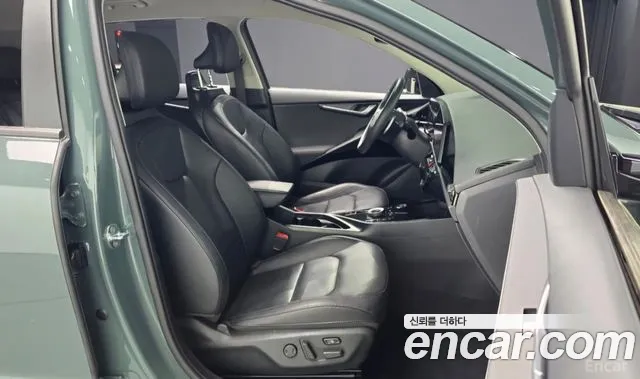 Kia Niro The All New Niro Signature — Фото автомобиля 10
